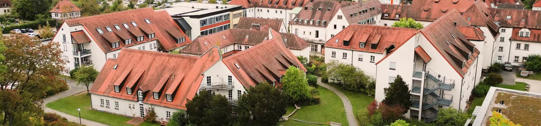 Eine Luftbildaufnahme der Anlage vom Liebfrauenhaus